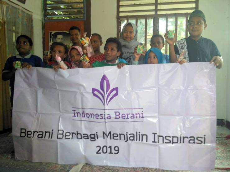 Berani Berbagi Menjalin Inspirasi bersama anak-anak Panti Asuhan Pancasila di Biak, Papua.
